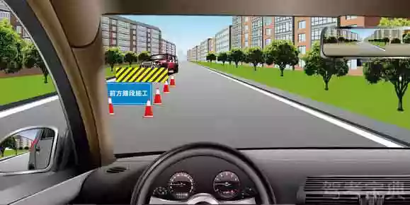 如图所示，驾驶机动车遇到这种情况时，我方车辆享有优先通行权。
